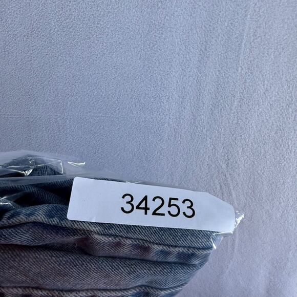 Vintage Levis Jeans Women's 12 Fits 30x33 Relaxed Tapered 550 Light Wash y2k - Picture 13 of 13